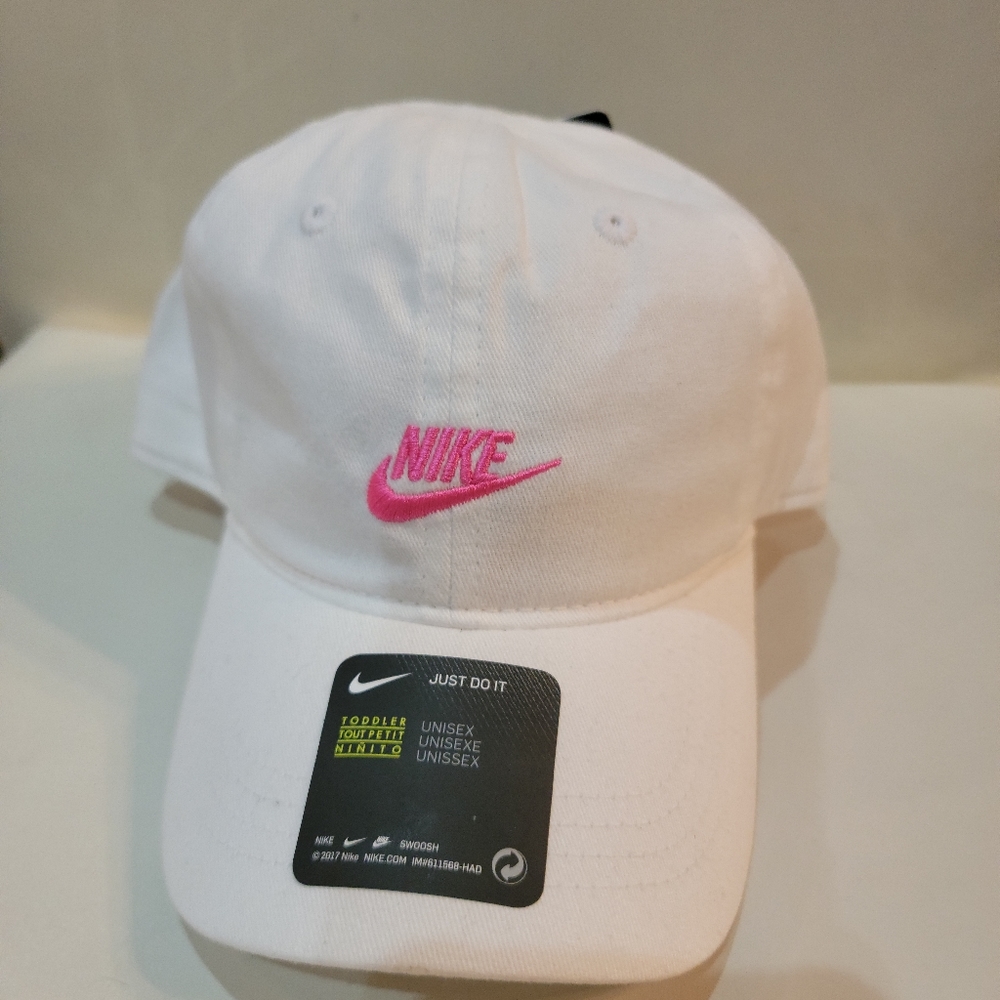 Nike White Toddler Unisez Baseball Cap